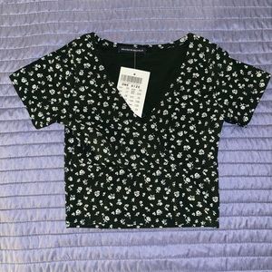 Brandy Melville - Floral Top